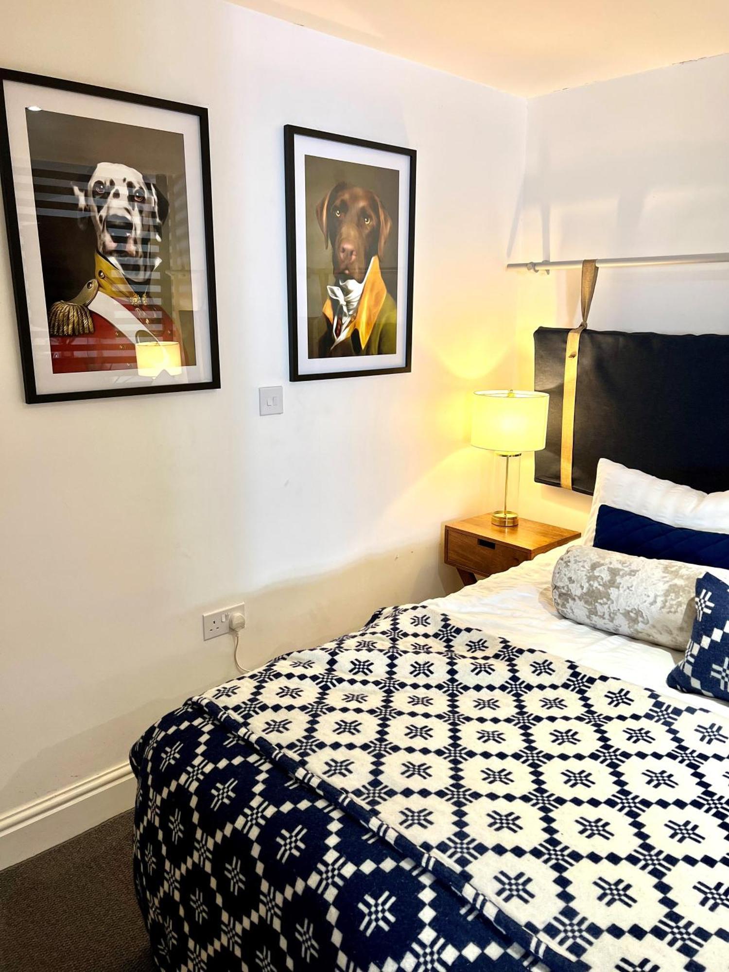 7 - Central Studio - King Bed - Bike Facilities Merthyr Tydfil Ngoại thất bức ảnh